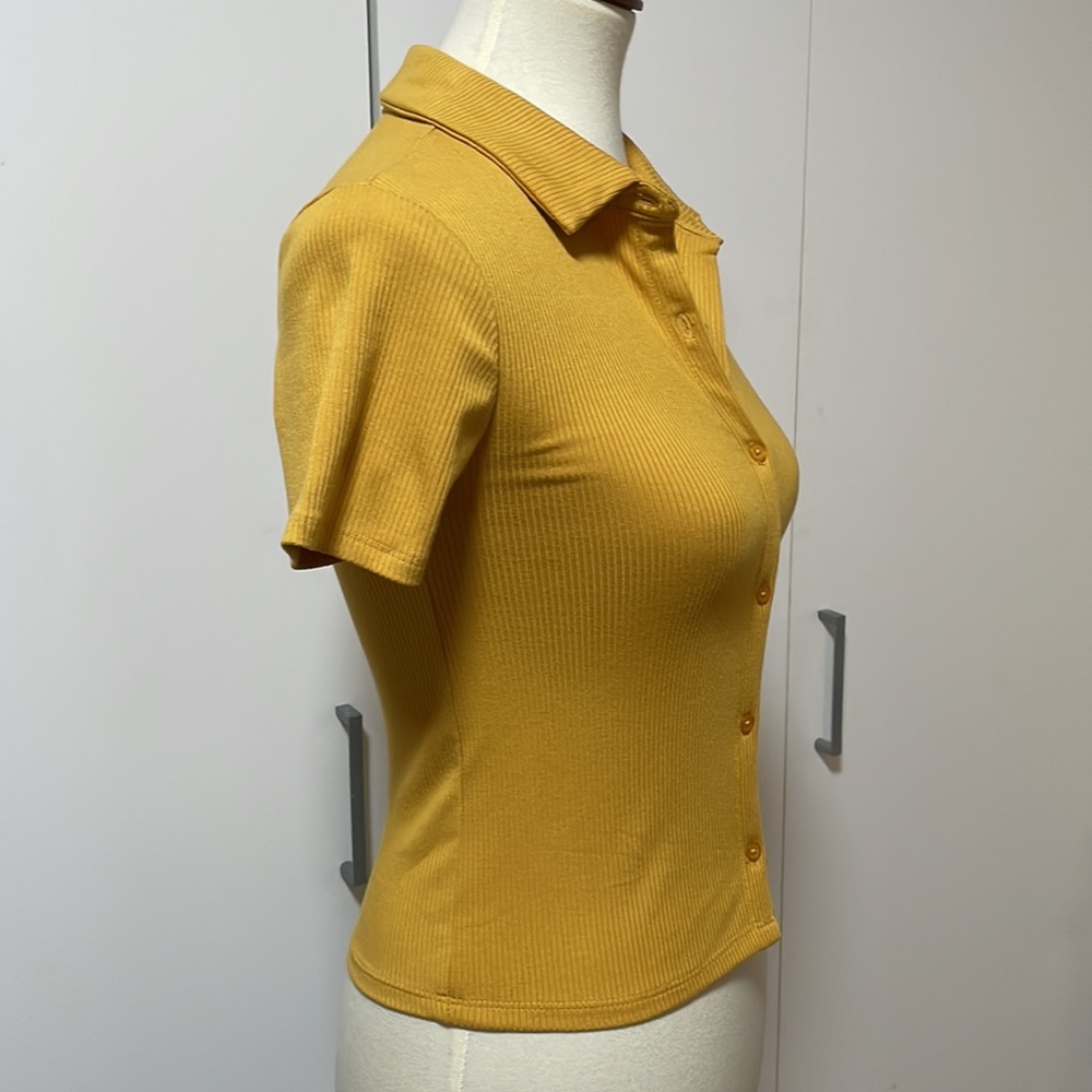 Active USA‎ Button Down Ribbed Top * Ribbed, Flattering Style * Size Small - Picture 5 of 15